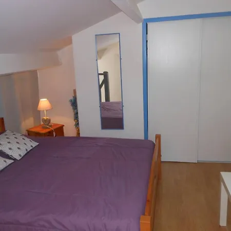 Mez 25m2 + Terrasse 6m2 Ref 4014 * Le Castellas