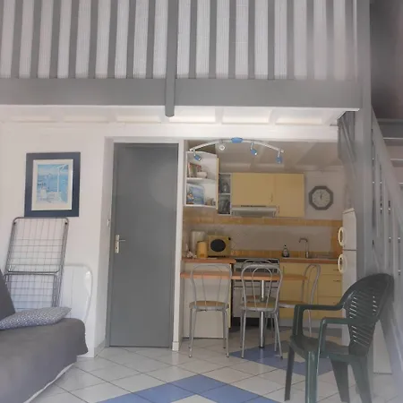 Mez 25m2 + Terrasse 6m2 Ref 4014 Apartmán